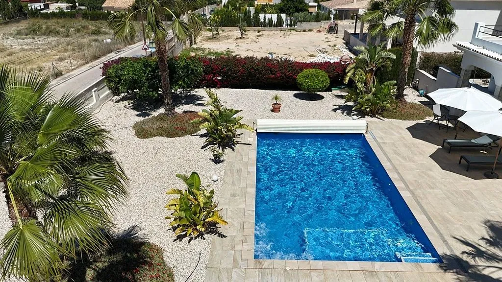 Piscine - Modern Chalet with Pool in Busot