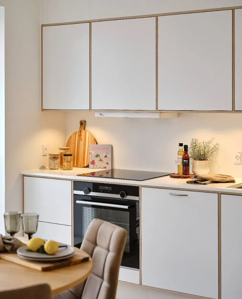 Cucina - Four-Room Apartment with Balcony in Hillerød