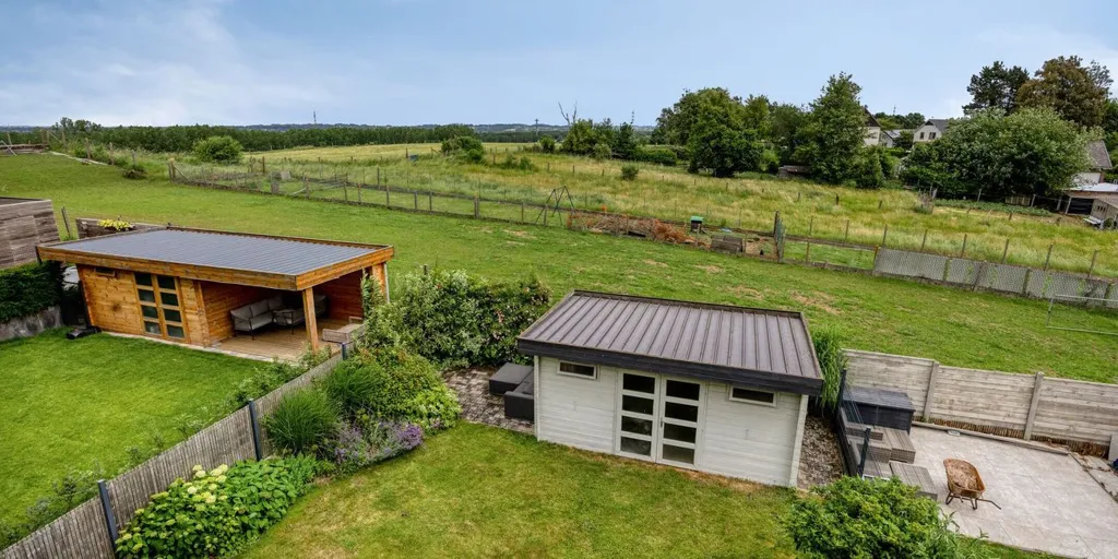 Õhuvaade - Modern Semi-Open House with Garden in Borchtlombeek