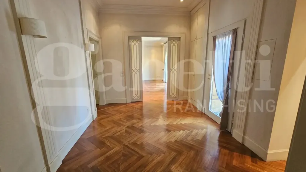 Entrée - Classical Villa with Garden in Brescia