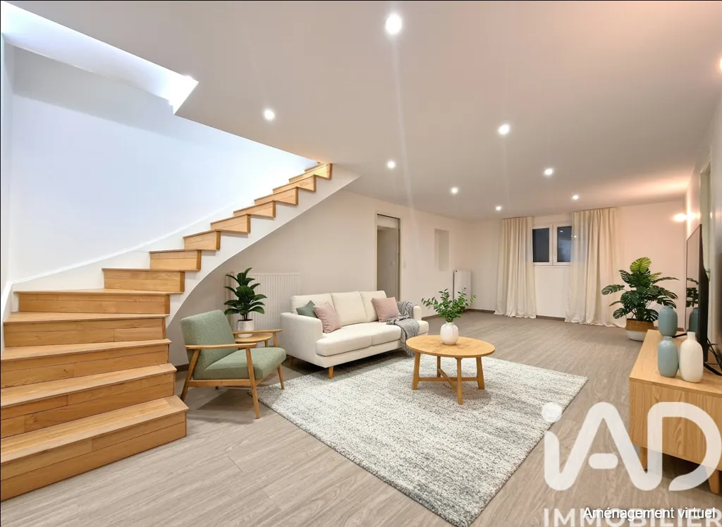 Séjour - Maison Rénovée avec Piscine près de la Plage