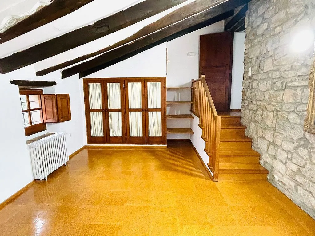 Pièces - Rustic Chalet with Pool in Canet d'Adri