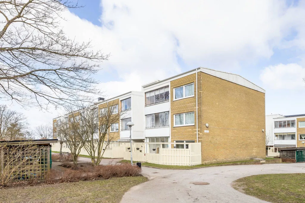 Extérieur - Four-Room Apartment with Balcony in Högaholm
