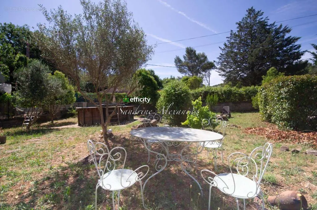 Giardino - Family House with Pool in Le Thoronet