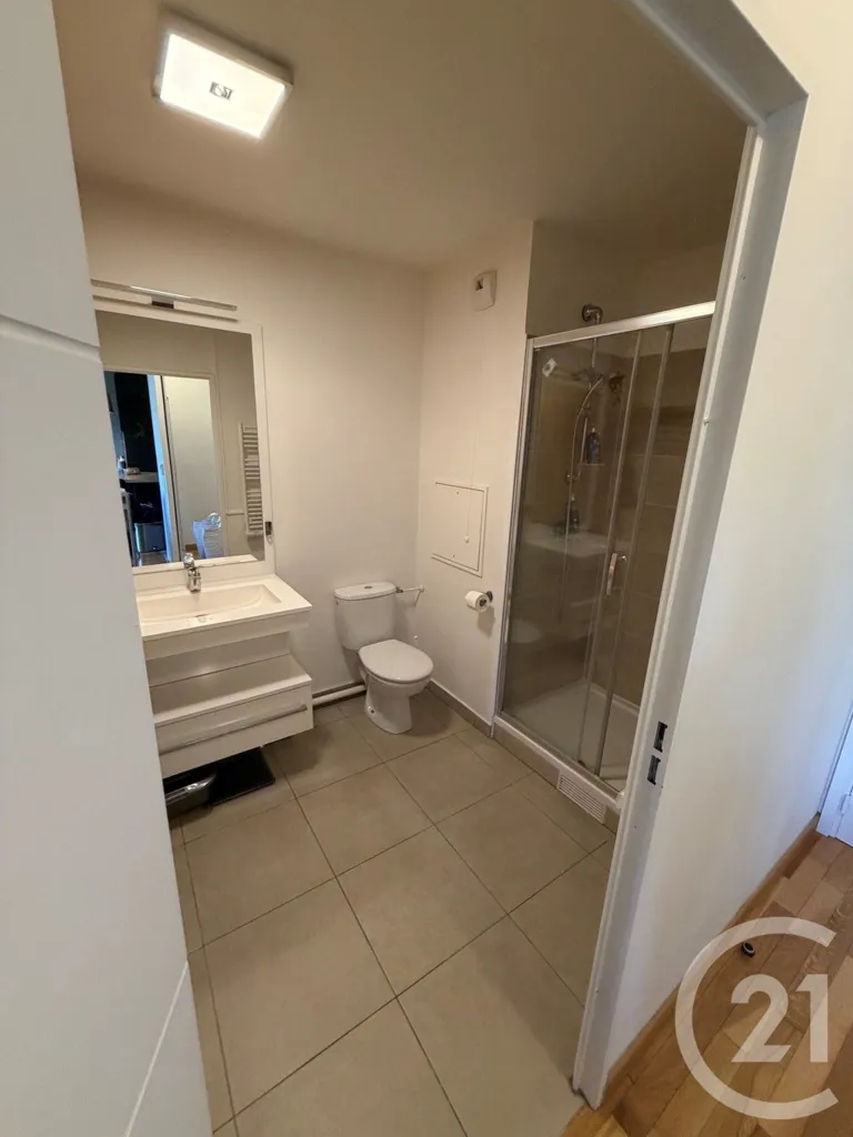 Salles de bain - Appartement 2 Pièces avec Balcon à Clamart