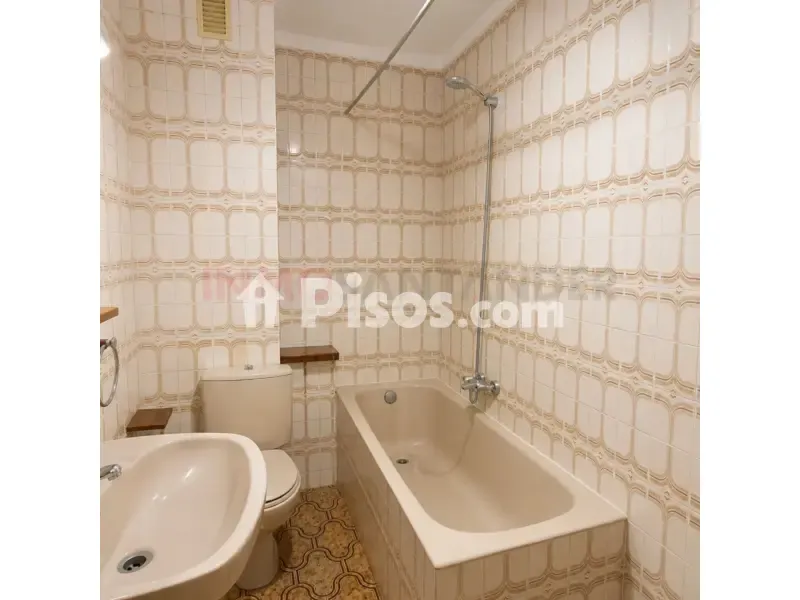 Bagni - Spacious Apartment with Terrace in San Fernando
