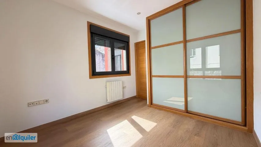 Toad - Modern Flat with Ascender in Vigo's Old Town