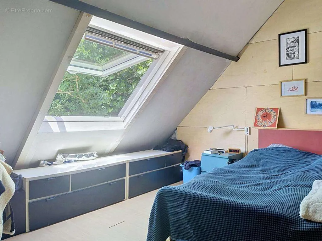 Chambres - Longère Rénovée avec Terrasse à Quehello