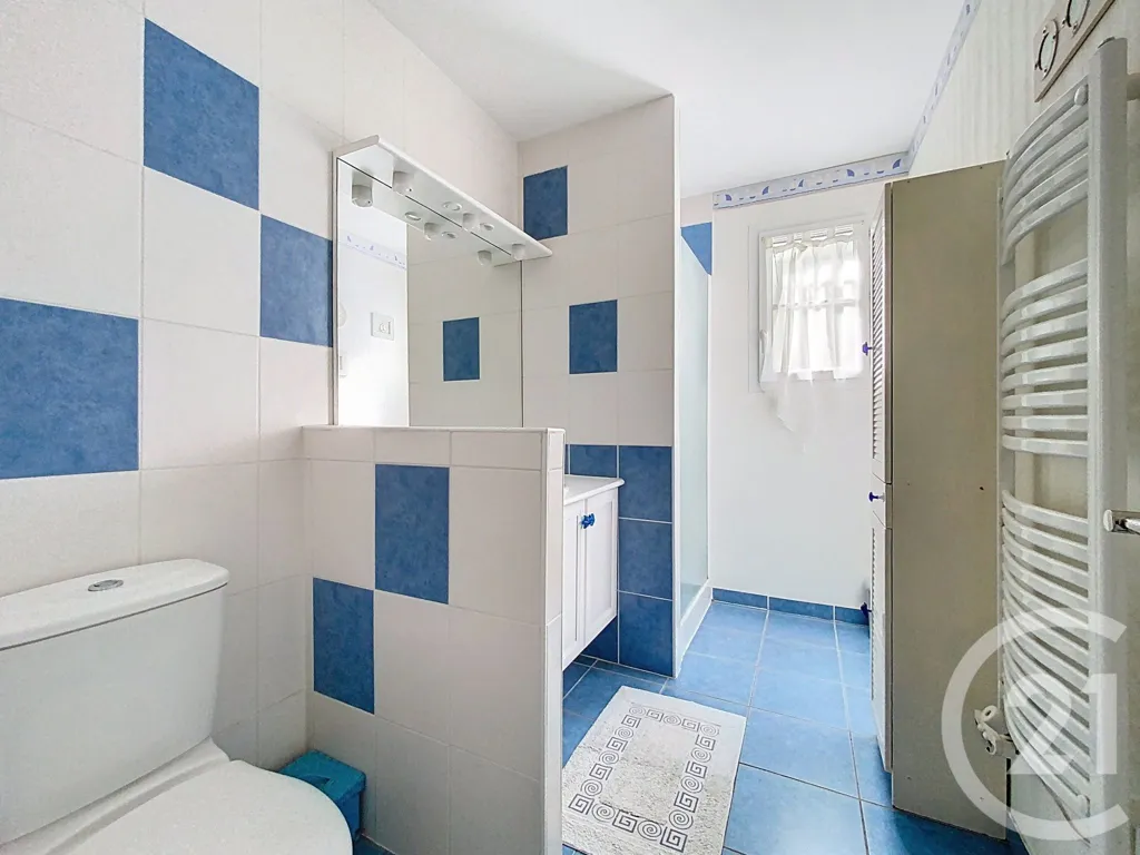 Salles de bain - Villa de Plain-Pied avec Piscine à Breuil-Magné