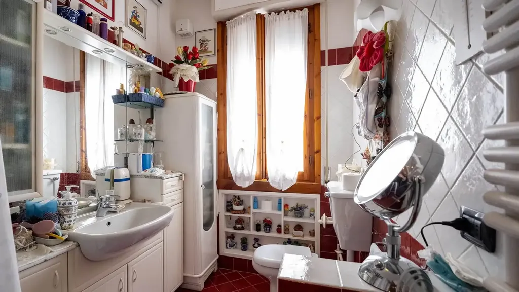 Bathrooms - Quadrilocale with Terrace in Campi Bisenzio