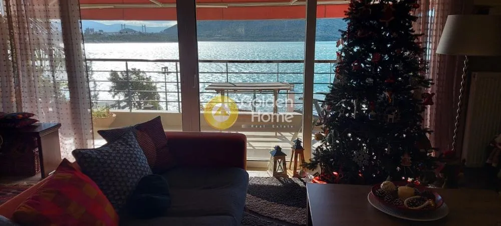 Séjour - Modern Penthouse with Sea View in Chalkida Centre