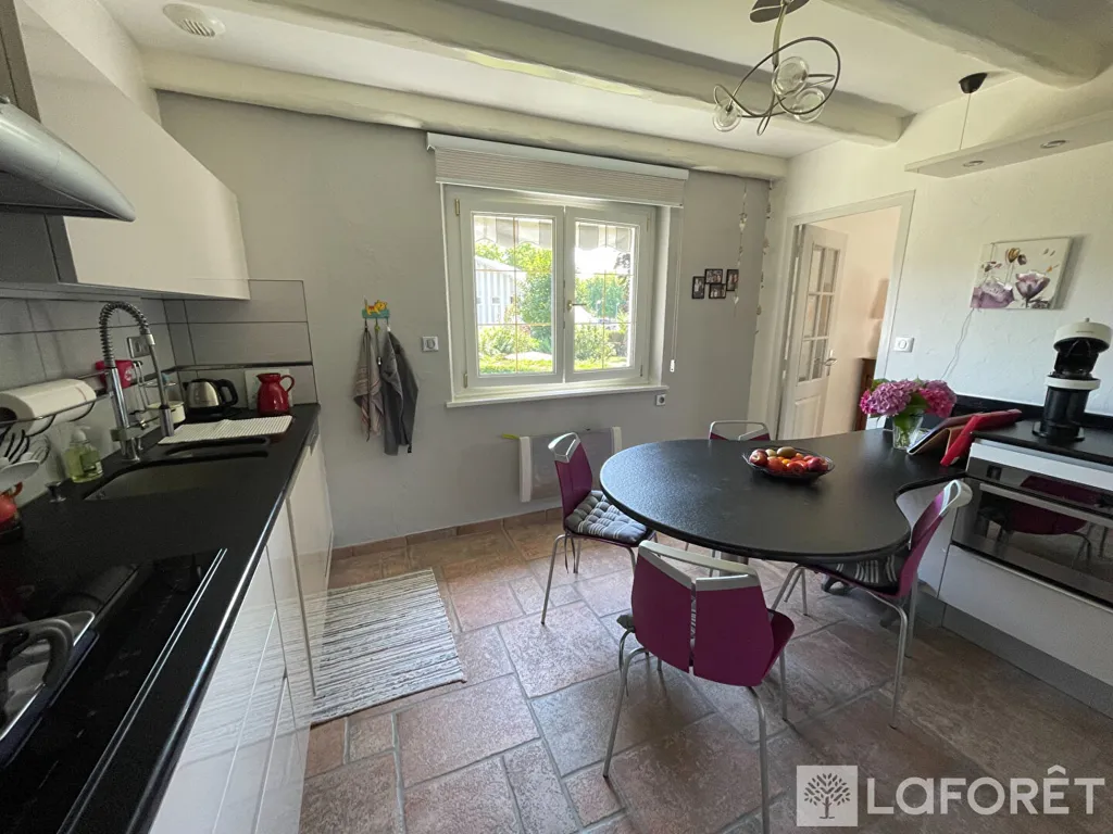 Kitchen - Well-Maintained House with Garden in Mandeure