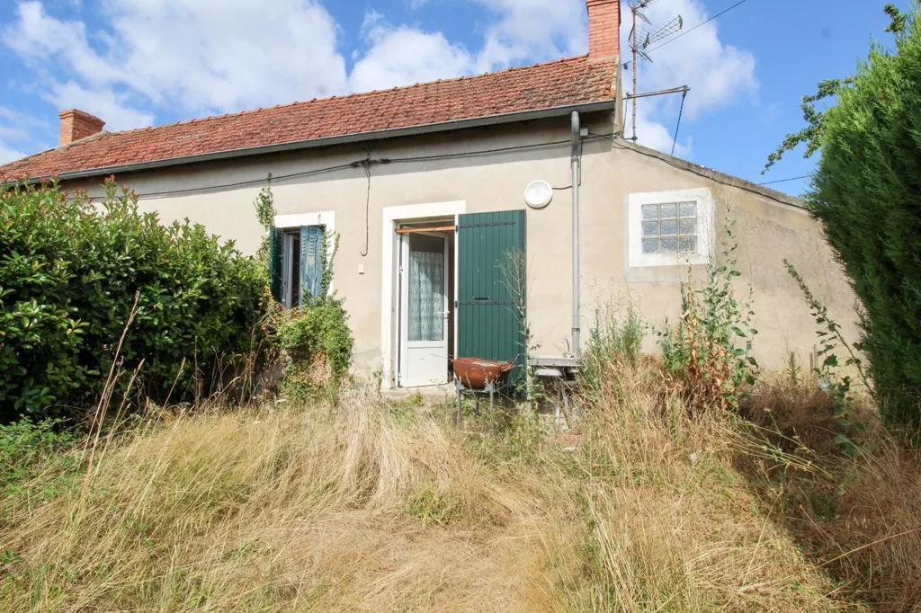Esterno - Renovated Cottage with Garden in Génelard