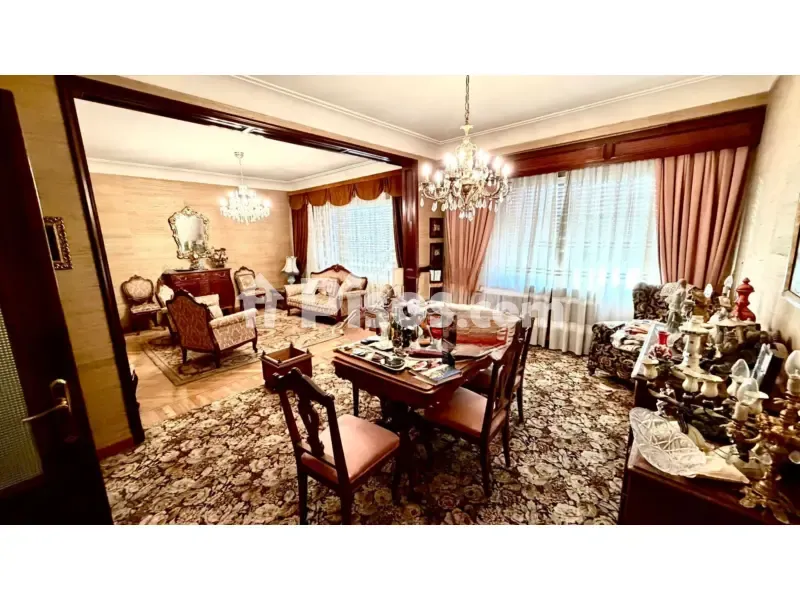 Salle à manger - Stately Apartment with Cathedral Views in Palencia