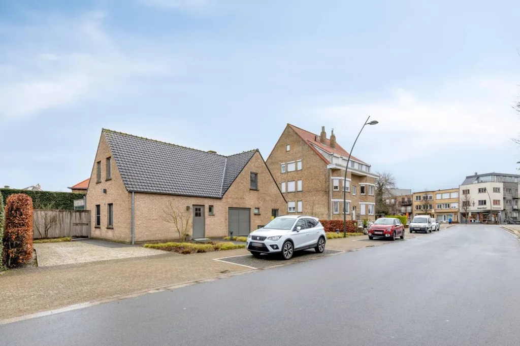 Extérieur - Villa avec Pratique Rénovée au Centre de Sint-Idesbald