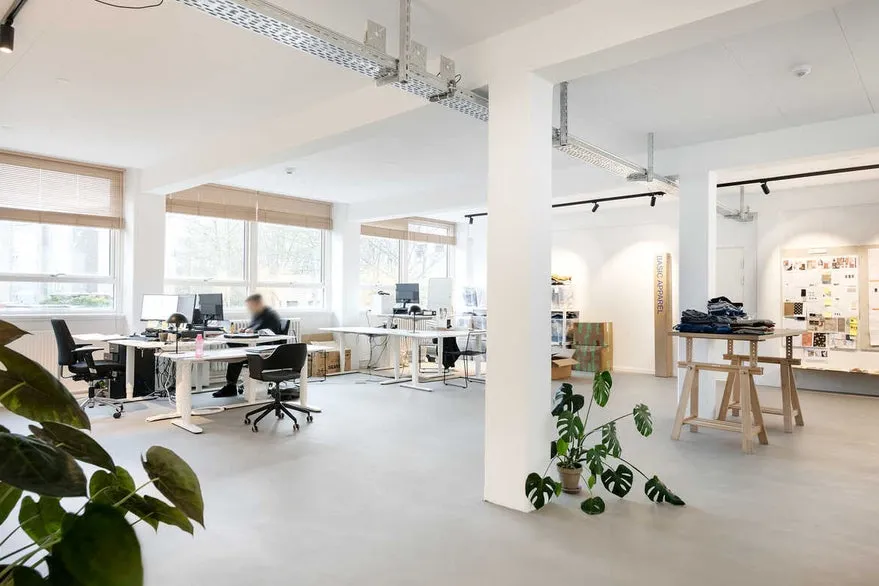 Kabinet - Spacious Office with Garden in Islands Brygge
