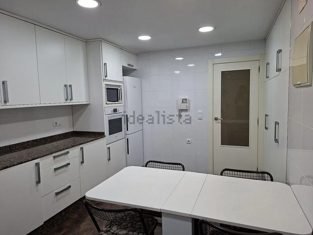 Kitchen - Furnished Flat with Garage in Exposició, Valencia