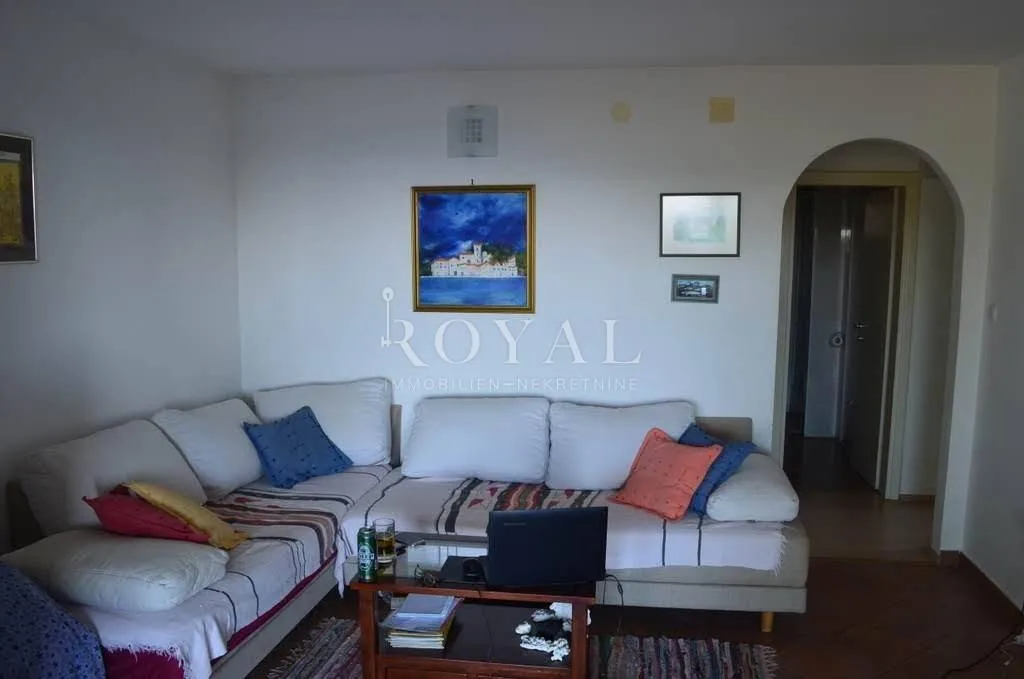 Living Room - Family House with Seafront Access in Punat