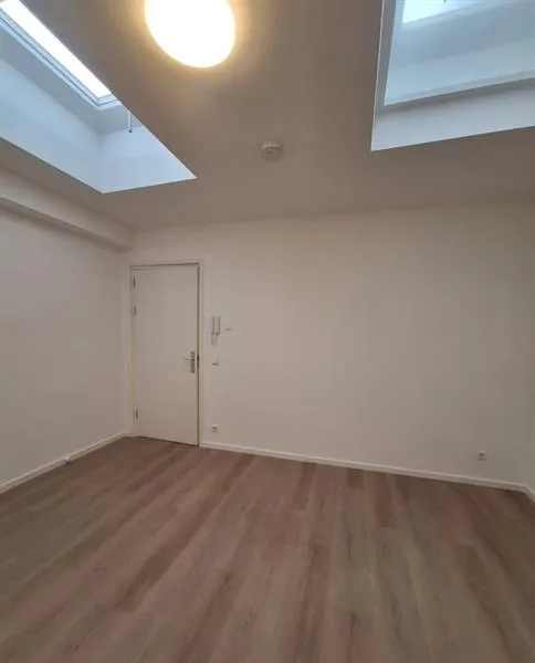 Pièces - Room for Rent in Breda Centre