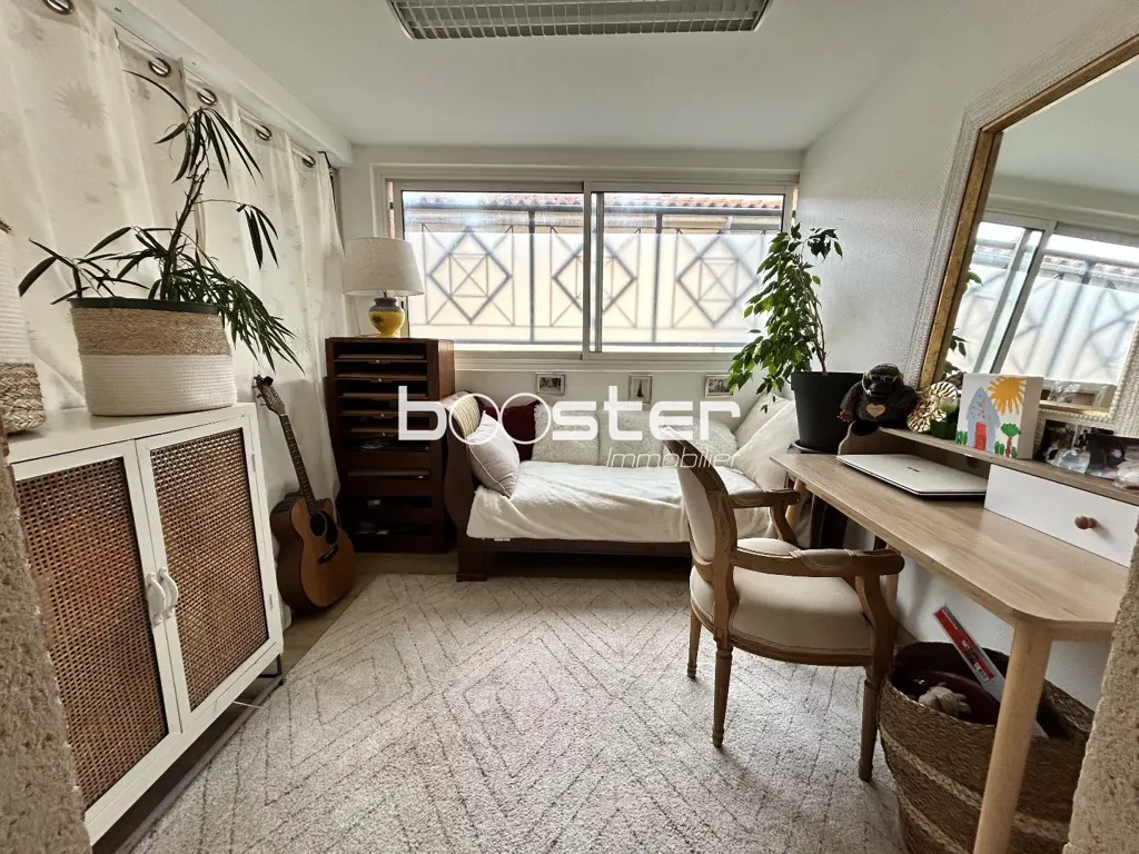 Magamistoad - Bright Flat with Terrace in City Centre
