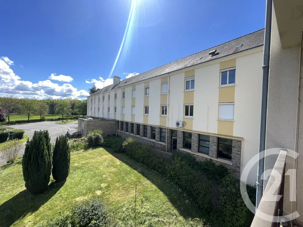 Välivaade - Transformable Building with Canal View in Blain