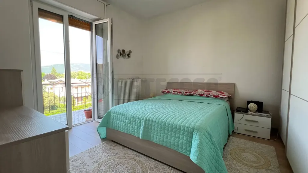 Chambres - Three-Bedroom Apartment with Panoramic View in Barbarano Mossano