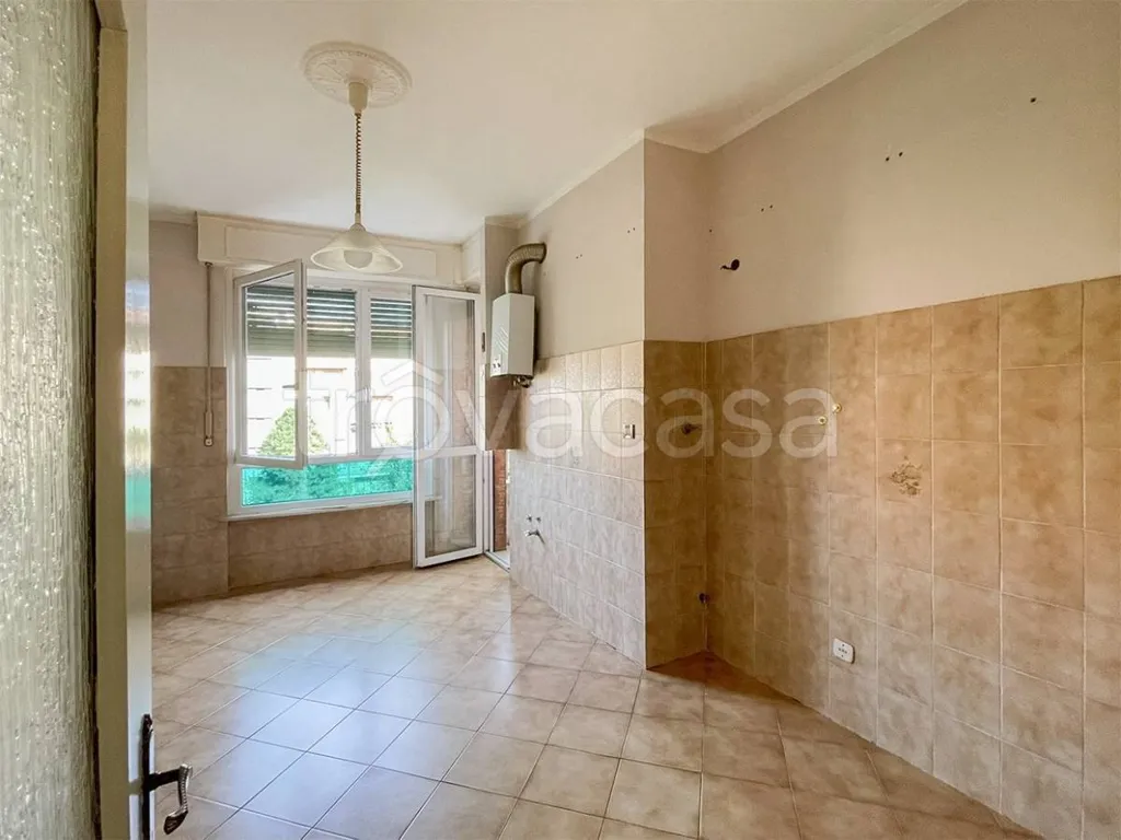 Ingresso - Spacious 4-Bedroom Apartment with Balconies in Piossasco