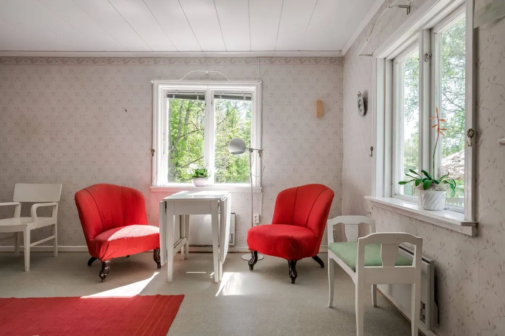 Charming Farm with Water Access in Brunskog