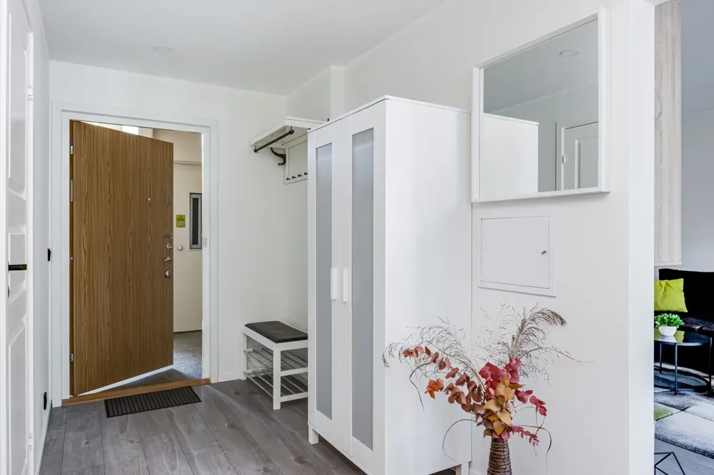 Ingresso - Renovated Two-Bedroom with Balcony in Halmstad