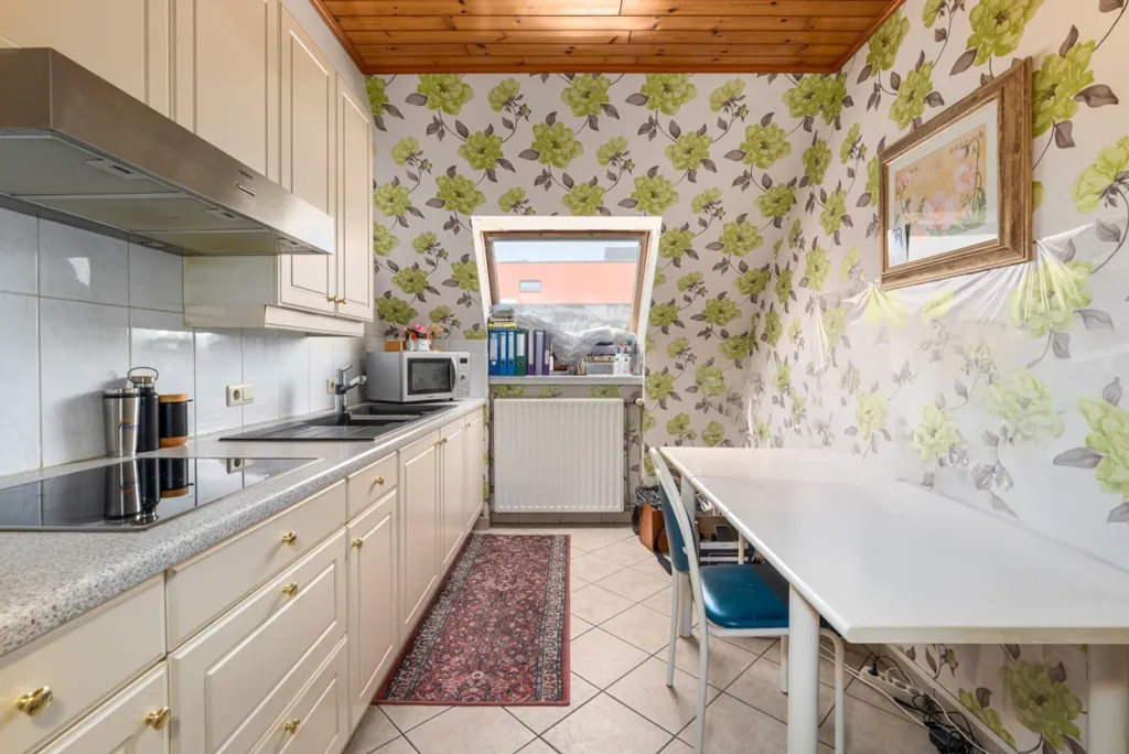 Cuisine - Appartement Spacieux avec Garage au Centre de Lebbeke