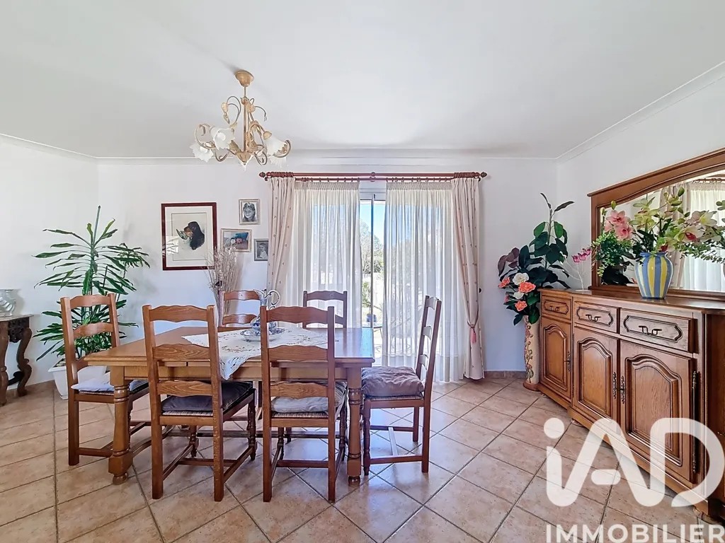 Söögituba - Traditional House with Garden in Nîmes