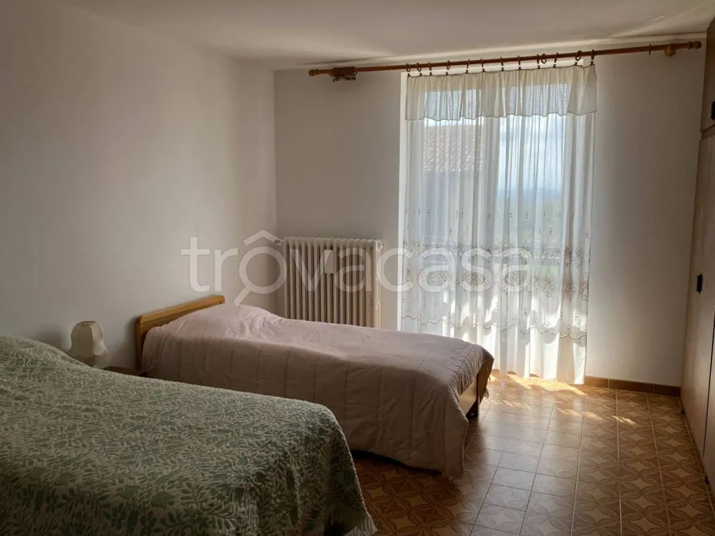 Magamistoad - Rustic Villa with Garden in Montà