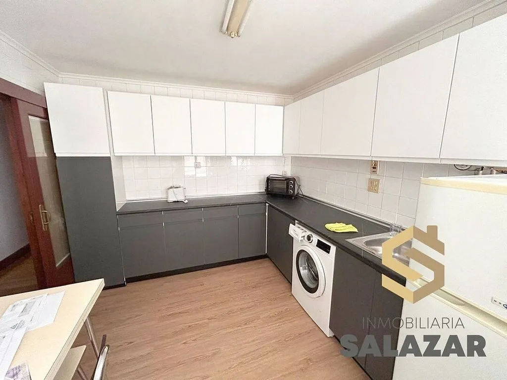Cucina - Student Flat with Terrace on Avenida del Ferrocarril
