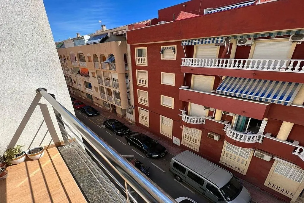 Balcone - Modern Apartment with Pool near Torrevieja Beach