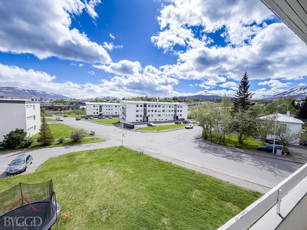 Rõdu - Apartment with South Balcony in Akureyri