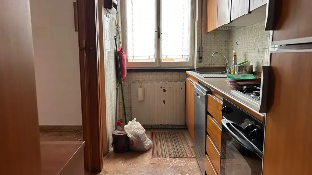 Cuisine - Apartment with Terrace in Piacenza
