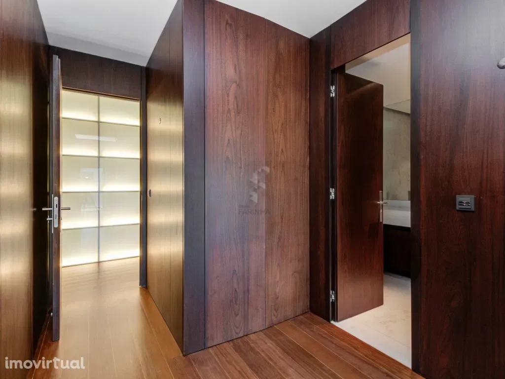 Esik - High Standard Flat with River View in Restelo