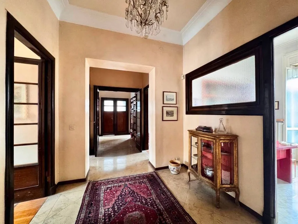 Esik - Luxury Flat with Museum View in Turin