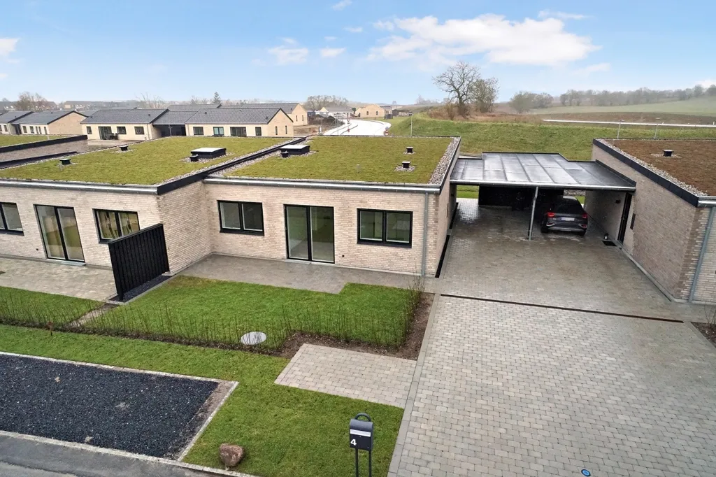 Õhuvaade - Modern Row House with Terraces in Smørum