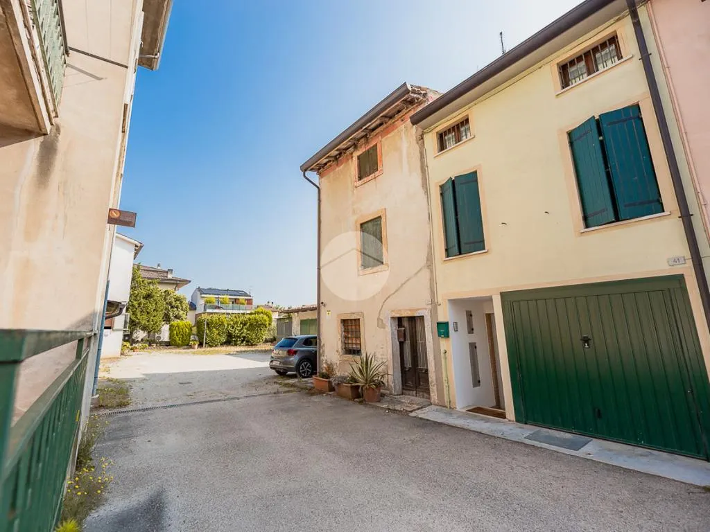 Extérieur - Rustic House with Garden in Dossobuono