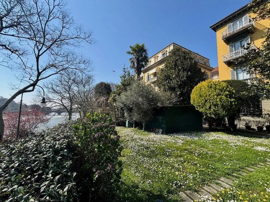 Aed - Luxury Flat with River View in Turin
