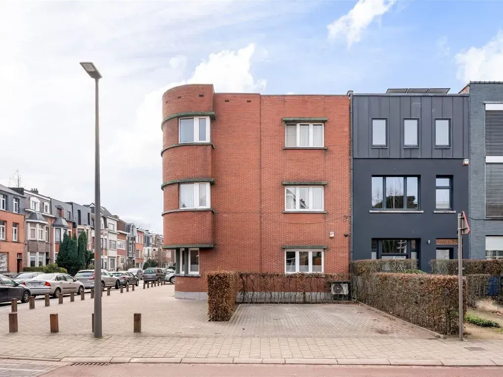Außenansicht - Fully Renovated Apartment in Merksem