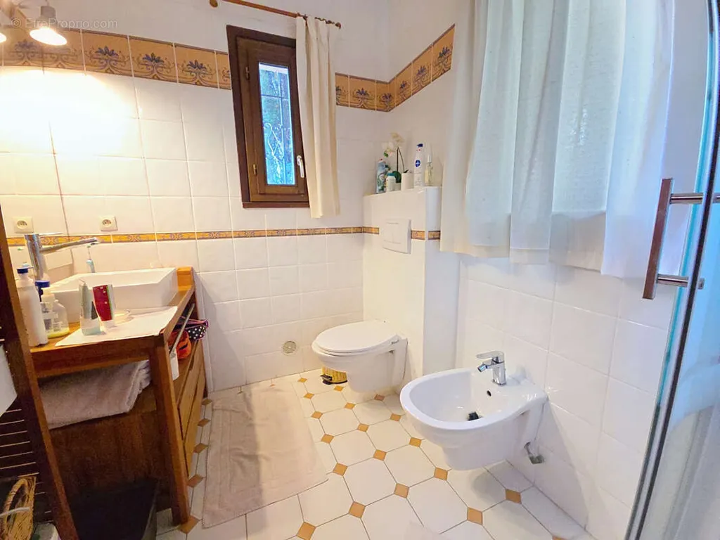 Vannitoad - Villa with Pool in Vence's Ara Quarter