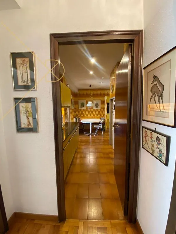 Esik - Apartment with Terrace in Les Corts, Barcelona