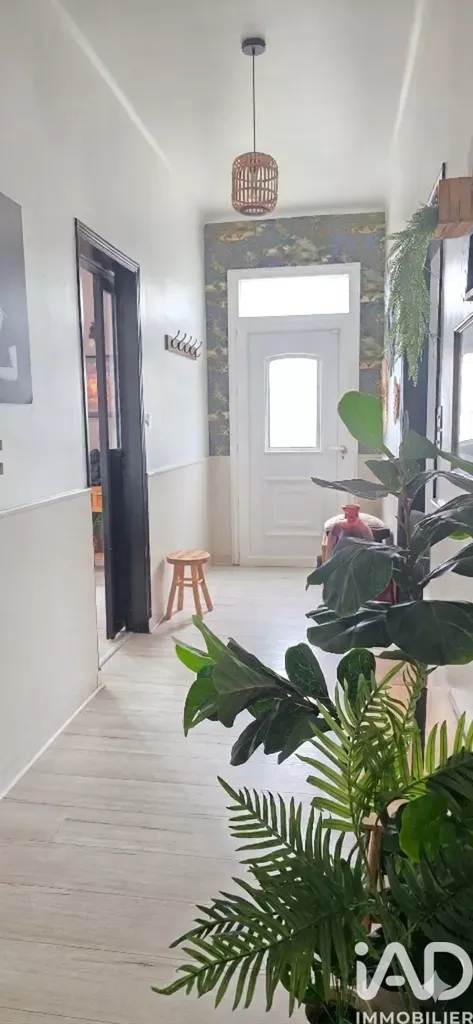 Esik - Character Family House with Garden in France