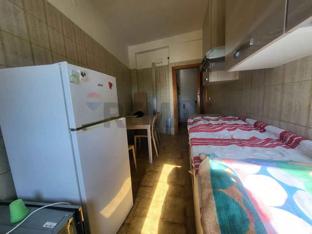 Köök - Second Floor Flat with Balcony in Anzio Centre