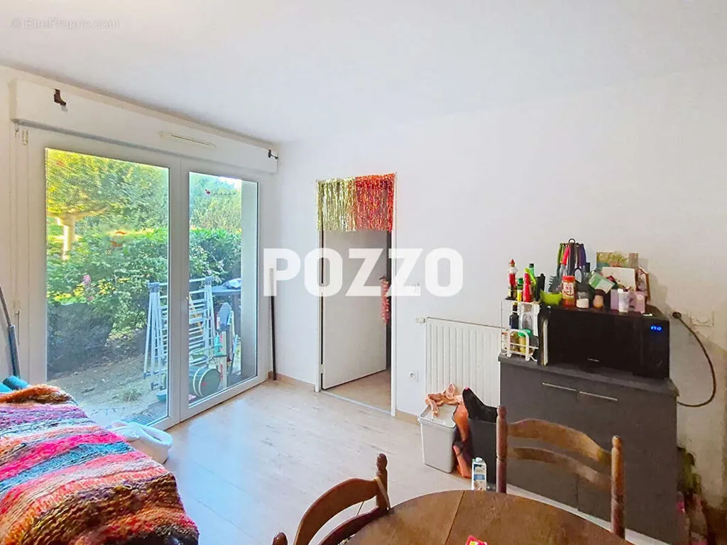 Chambres - Appartement avec Jardin Privatif à Fleury-sur-Orne