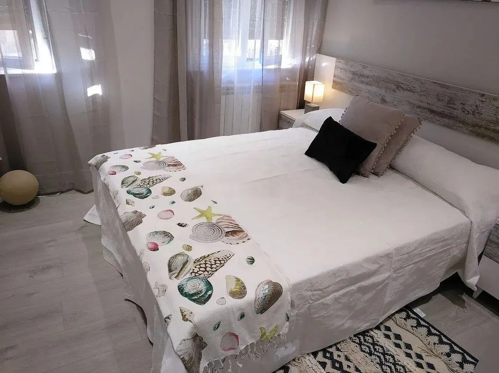 Chambres - Furnished Flat with Central Heating in Salamanca