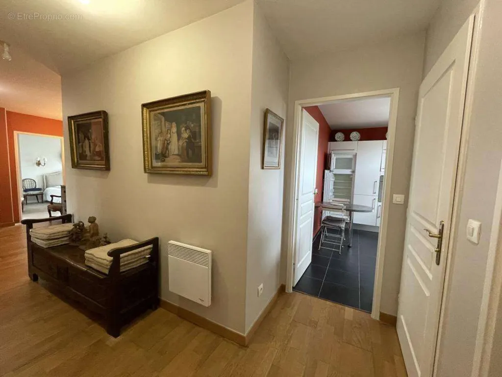 Esik - Luxury Apartment with Terrace in Bondues Centre