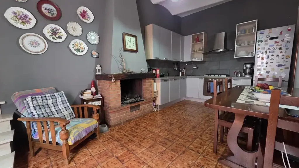 Söögituba - Rustic Penthouse with Panoramic View in Crespina Lorenzana